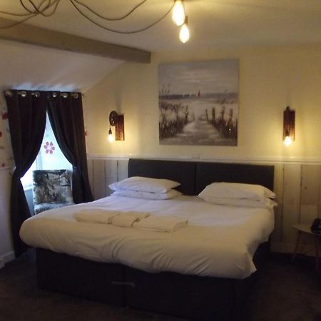 The Liverpool Arms Hotel Бомарис Экстерьер фото