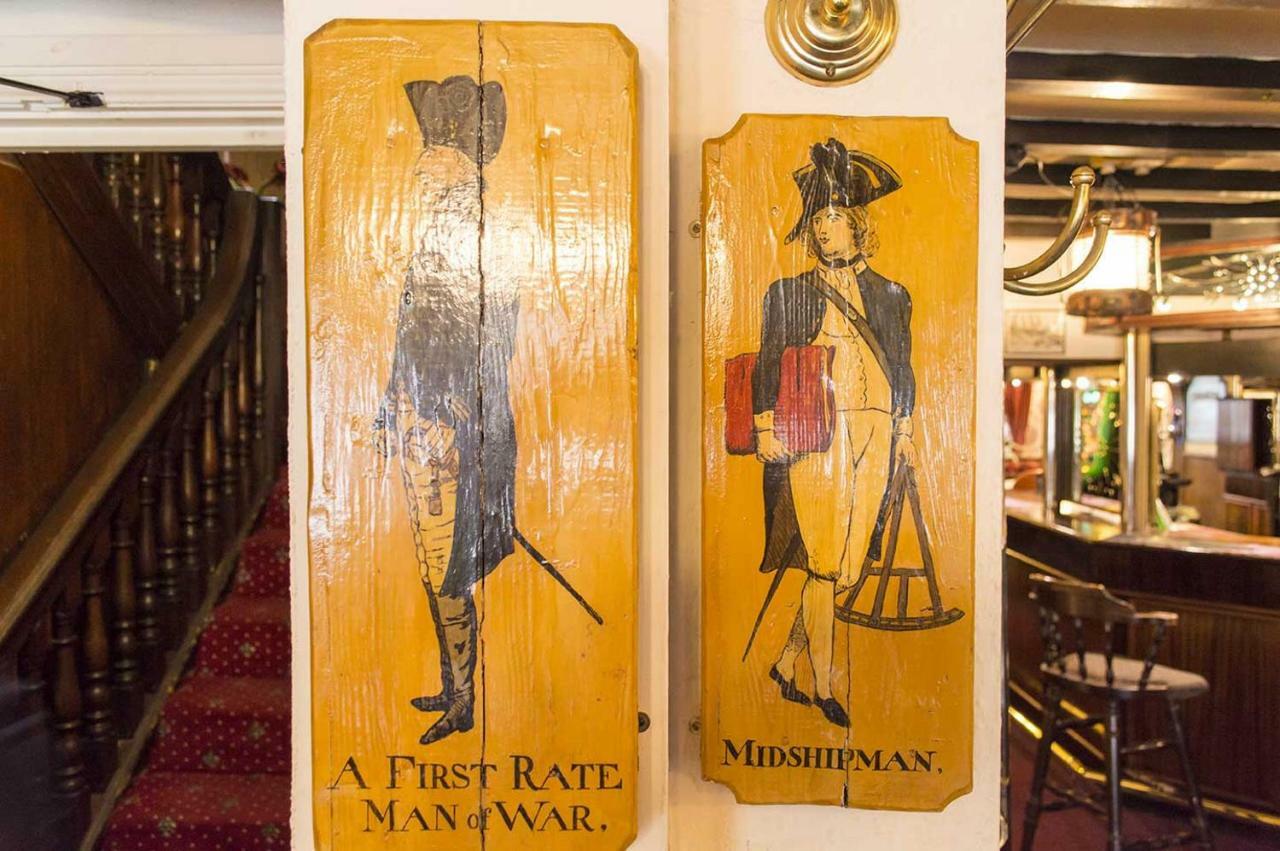 The Liverpool Arms Hotel Бомарис Экстерьер фото